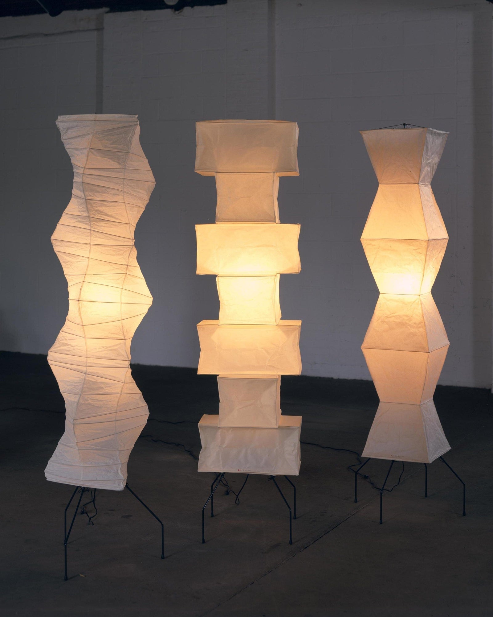 CALIRA-Pure Mulberry paper Light-ZENDUCE
