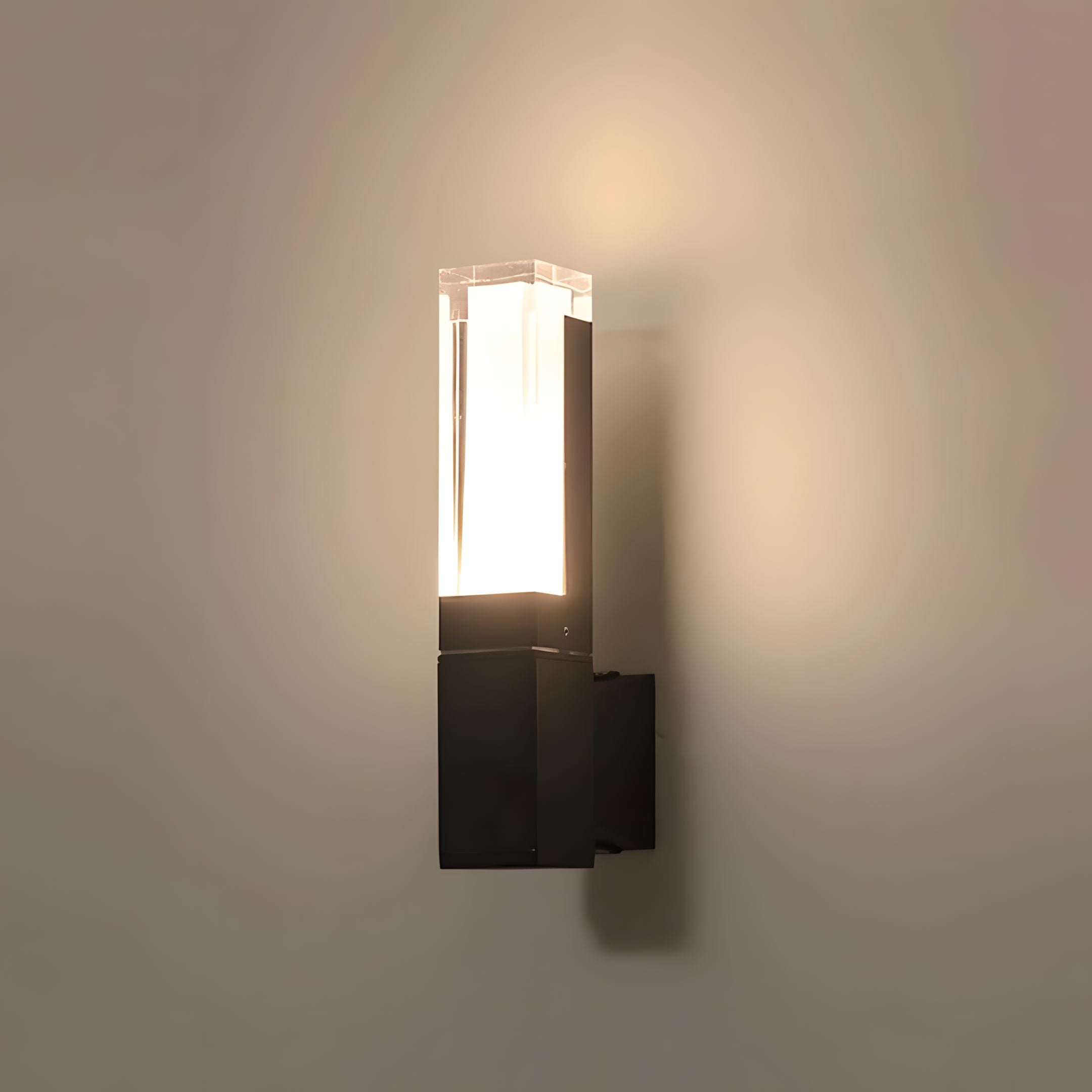 ELOURA-Sleek Aluminum Wall Fixture-ZENDUCE