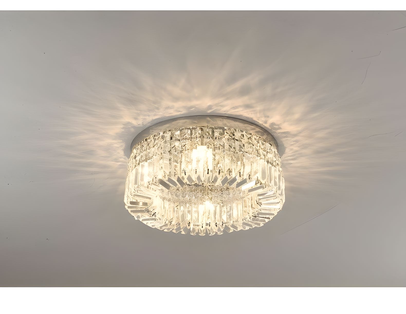 KIRA-Gold Frame Halo Ring Chandelier-ZENDUCE
