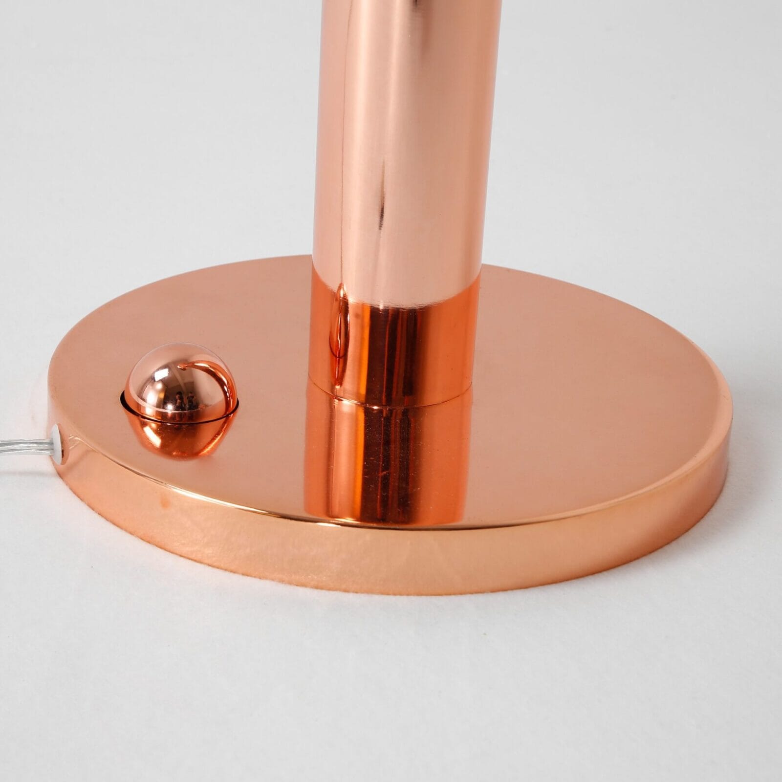 LAVA (FLOOR) - ZENDUCE - Single - D14.9″ x H 57.1″ / Silver / US Plug