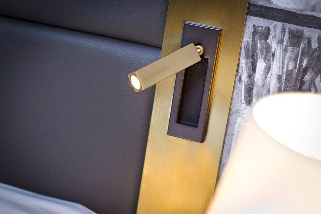 SILVEX-Fold-Flat Reading Light-ZENDUCE