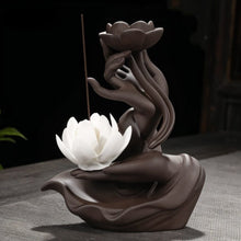 TRANQUIL - ZENDUCE - Red Monk / 17.7" x 3.9" x 15.7" / 45cm x 10cm x 40cm