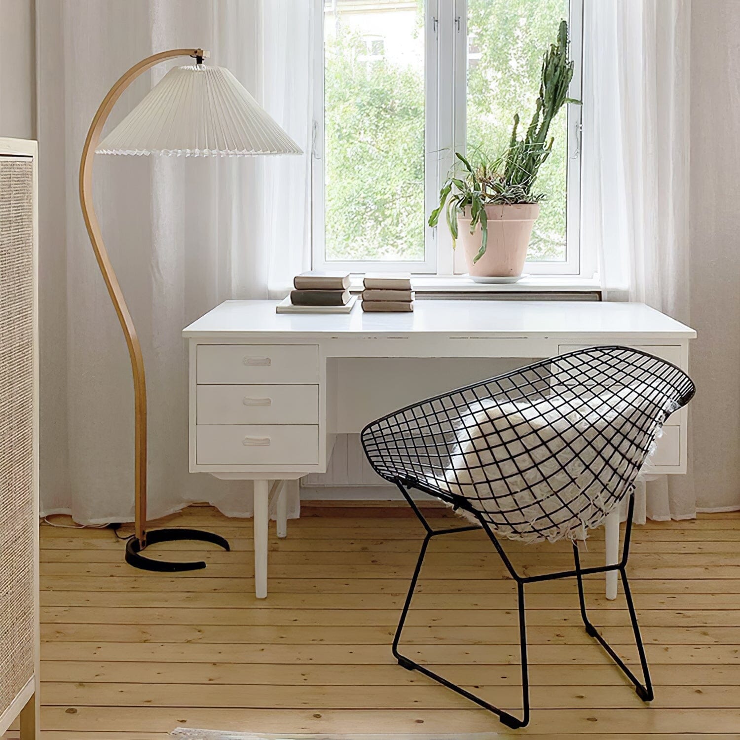VIREX-Wooden Floor Lamp-ZENDUCE