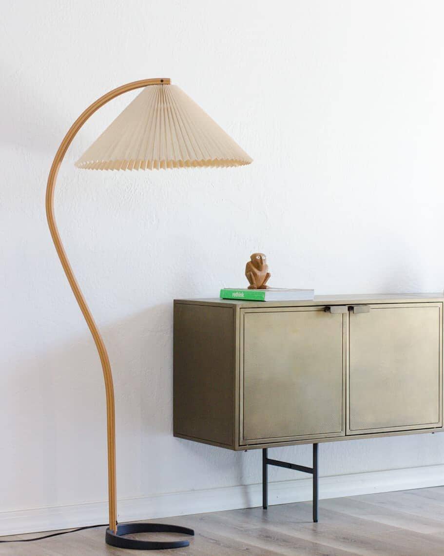 VIREX-Wooden Floor Lamp-ZENDUCE