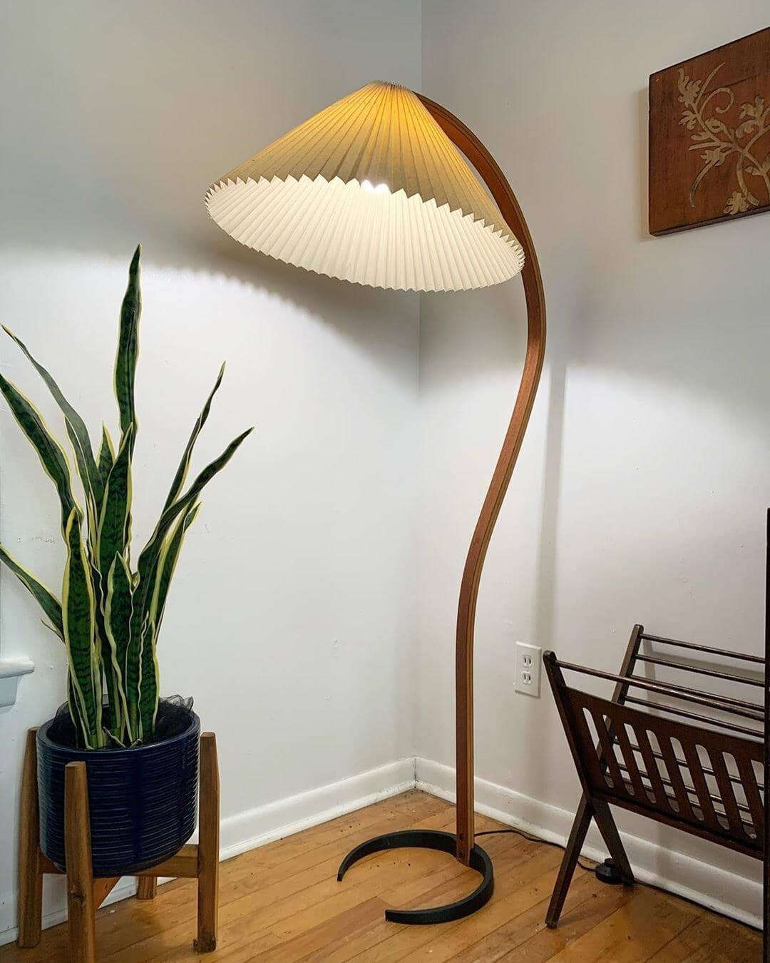 VIREX-Wooden Floor Lamp-ZENDUCE