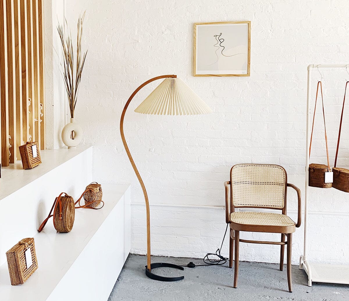 VIREX-Wooden Floor Lamp-ZENDUCE