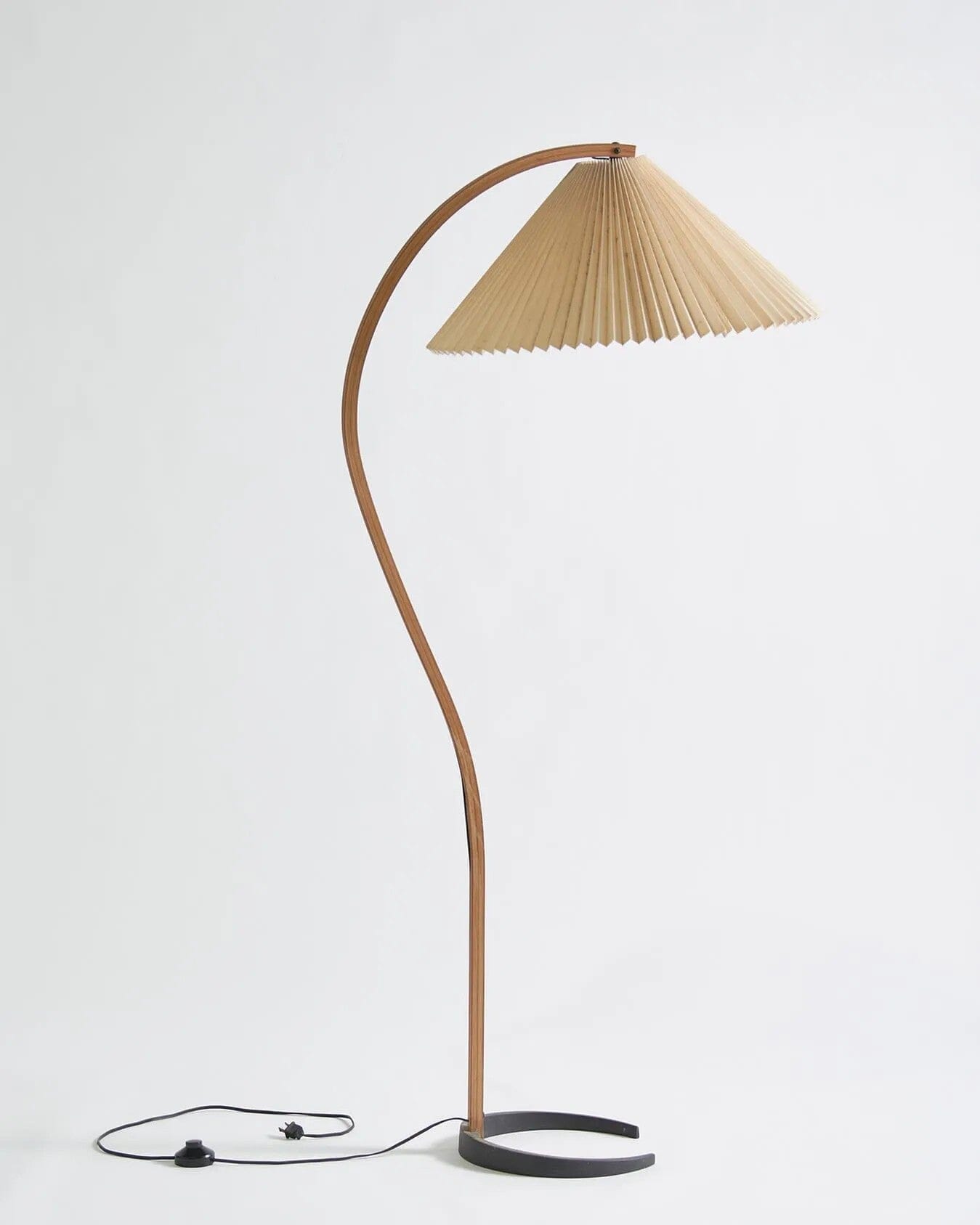 VIREX-Wooden Floor Lamp-ZENDUCE