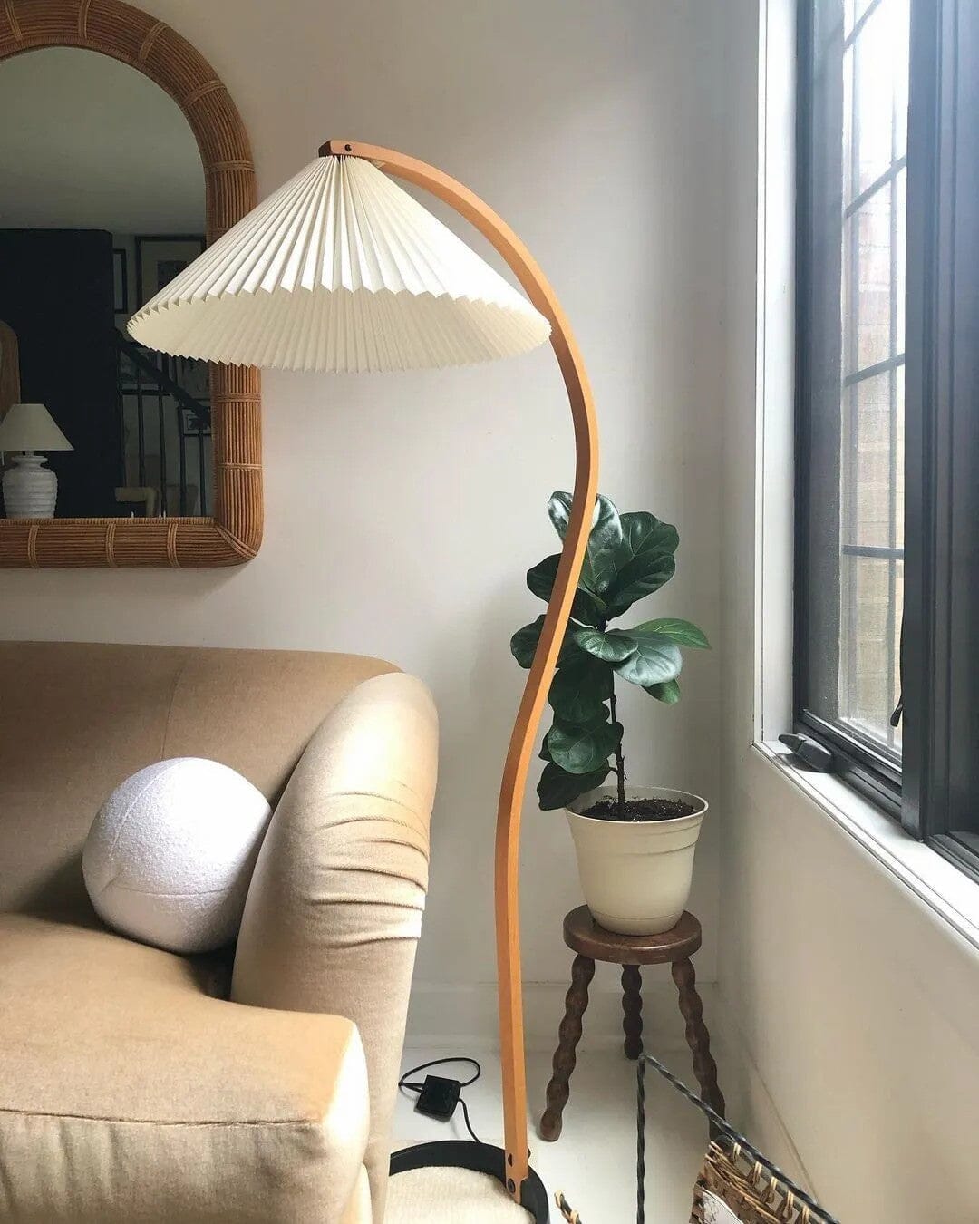 VIREX-Wooden Floor Lamp-ZENDUCE