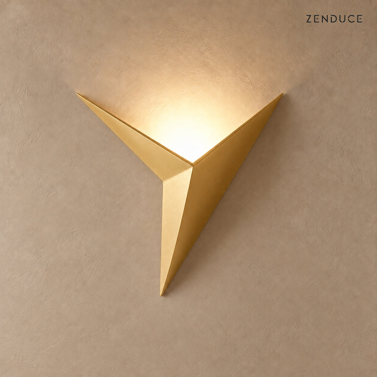 EZIA folded metal wall light in Gold finish